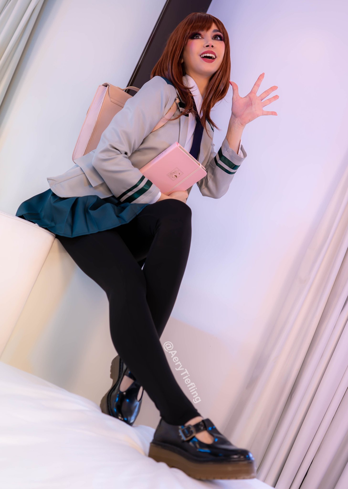 1 pic. Likes are now private, so no one will know you like battle-torn clothes and shiny butts! 🤫 Also, speaking of likes, check the thread! 🧵 #cosplay #ochakouraraka #cosplayfet #mha https://t.co/QRL7nxTODv