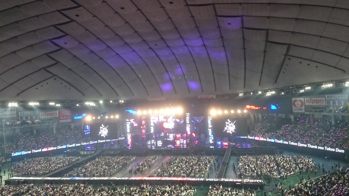 静寂の暴力で
東京ドームが静まり返った時に
鳥肌が立ちました。
東京ドームで
これ程静寂に包まれたことなど
あったのか？
と思うくらい衝撃でした。
とにかく最高のライブでした。

#櫻坂46_IN_TOKYO_DOME