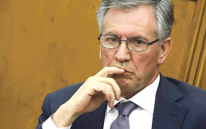 Cigano. Muçulmano. Imigrante.