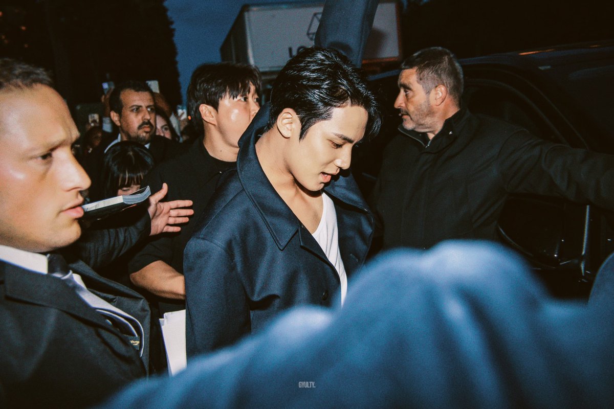 gyulty0406's tweet photo. 240613 Calvin Klein 

𝒇𝒊𝒍𝒎.

#민규 #MINGYU #ミンギュ
#세븐틴 #SEVENTEEN https://t.co/4YAq4gxdc2