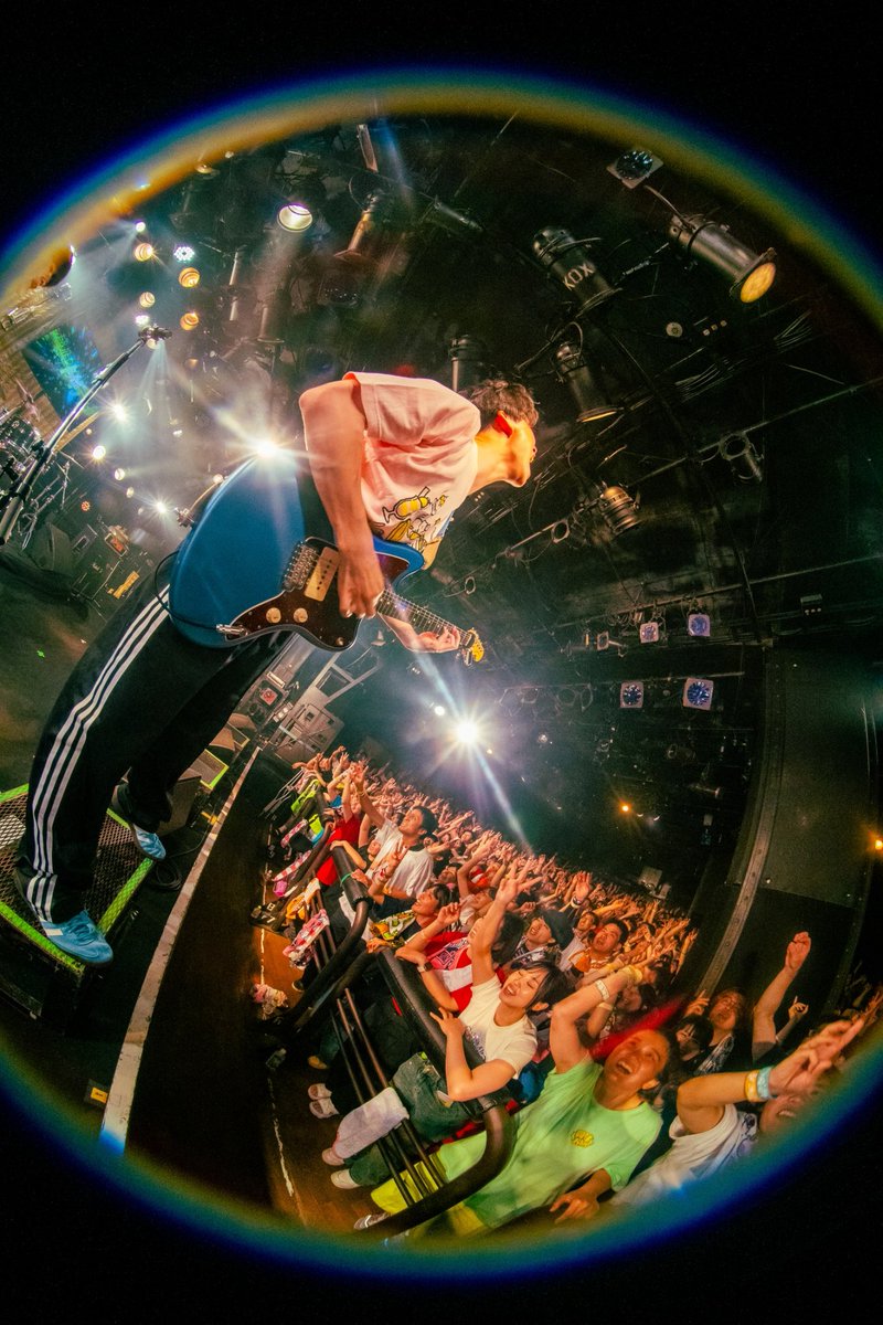 yassan_durian's tweet photo. #とびきりにっこりレストラン 渋谷CLUB QUATTRO店

本当にありがとうございました
ずっと見たかった景色は想像以上でした

武道館って無謀な夢を笑わずに信じてくれるみんなとスタッフさんと一緒に叶えたい

もっと進化するけど、大事な部分は変わらず居たい
これかもよろしく！

photo by( @shiyu_sz) https://t.co/WcMo4dokCn