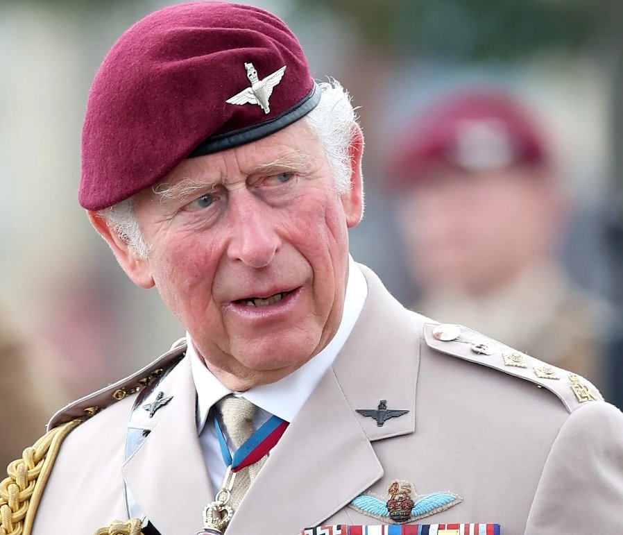 Wishing his Majesty the King Charles III, our Colonel in chief a happy birthday.

God Save The King🇬🇧

#GSTK
#Birthday
#TheParachuteRegiment 
<a href="/RoyalFamily/">The Royal Family</a>