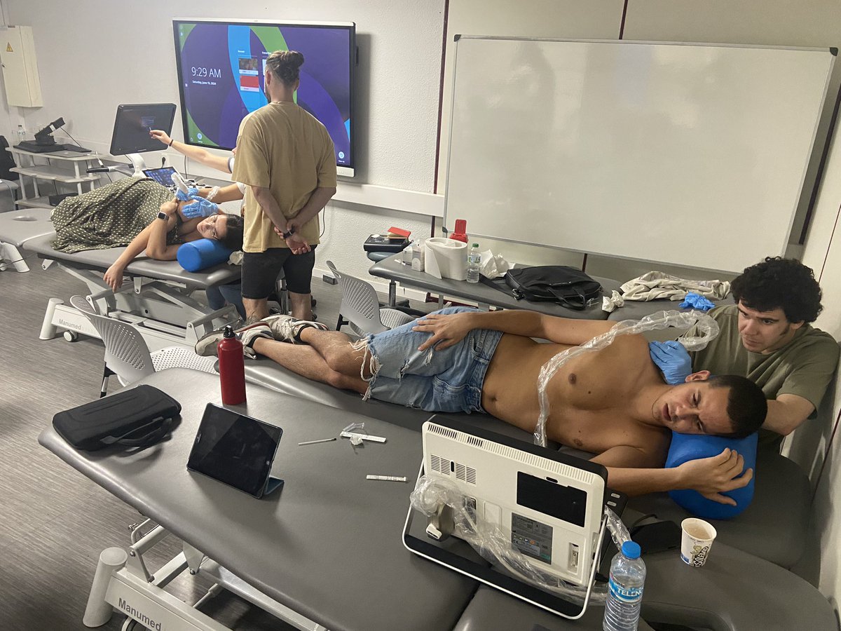 Seminario de NMP MSK en la Universidad Europea con <a href="/pacobautista1/">Paco Bautista</a> . Aborfajes del cuadrante superior .