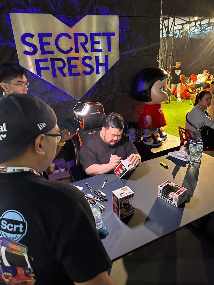 BagainRomson's tweet photo. 69 K*ntutan Stars, thanks for the help @otepvanlouis ❤️ 

#SecretFresh https://t.co/Xdu5nCuc2N