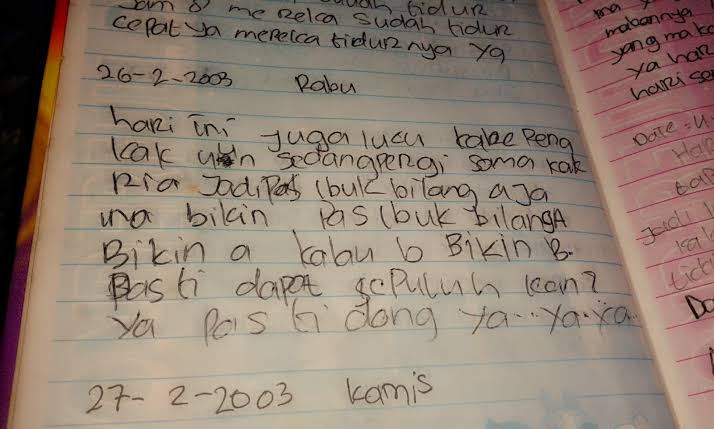 (Baca Diary)

Sedih banget 😔