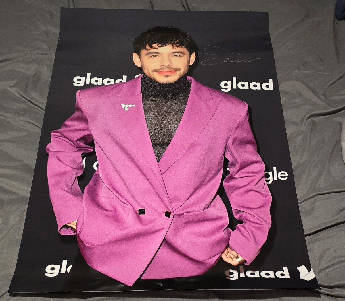TheRealDiablo19's tweet photo. I got to meet @DavidArchie last night at @thedarkladypvd. Thank you so much, David, for signing my posters! I hope to meet you again!🙂♥️ https://t.co/Z4fqz7V9cM