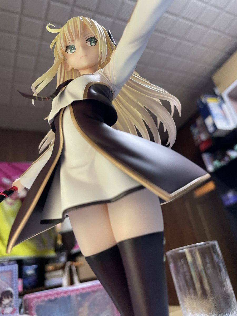 「閃刀姫レイちゃんのフィギュア届きました!! とても可愛い! 髪の造形美しい!! 」|アサオカのイラスト