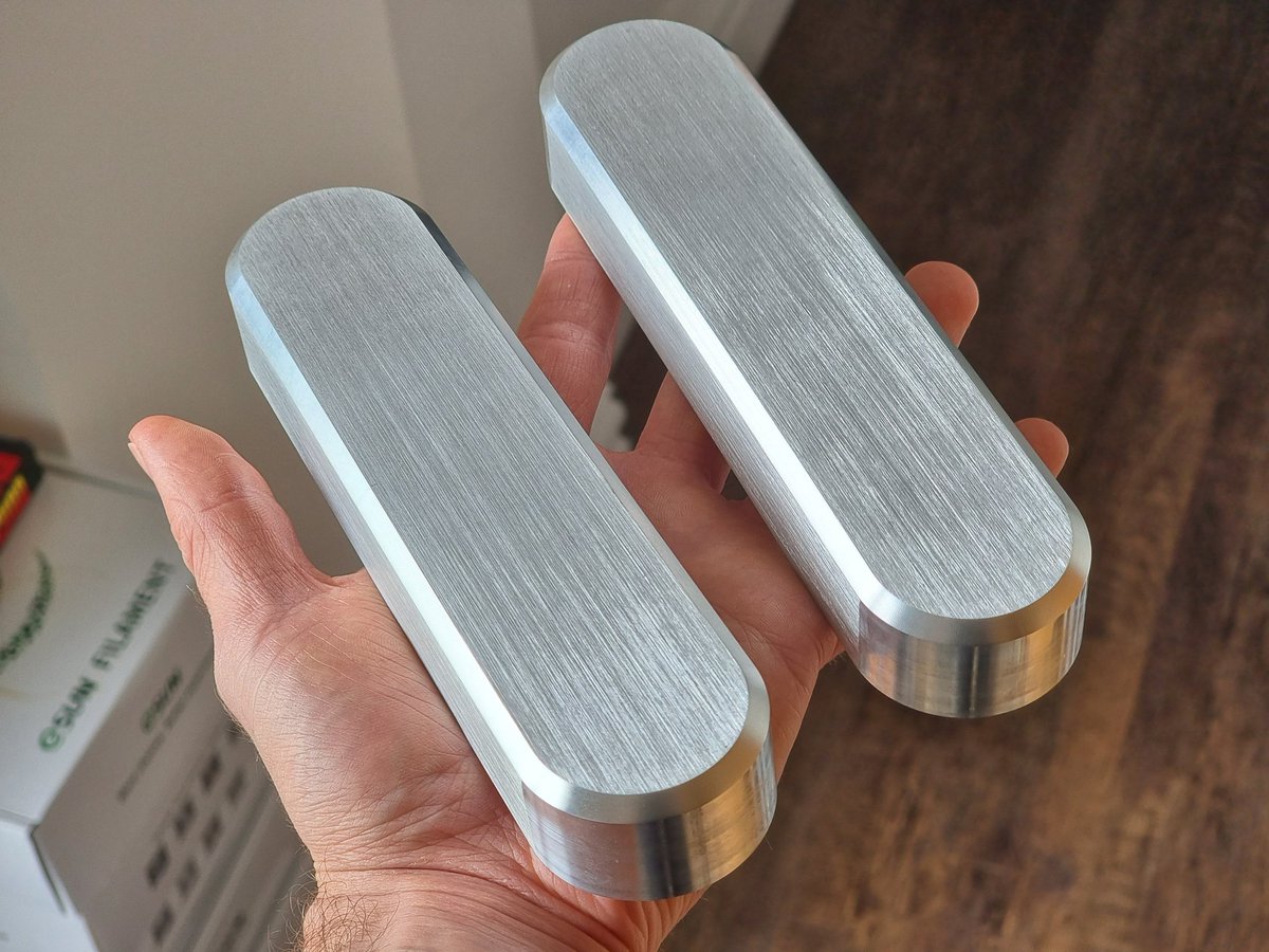 Ever seen volume buttons this big before...? 👀