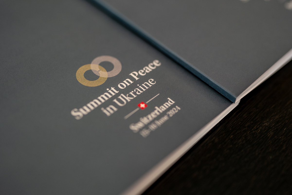 Junto al canciller <a href="/AlbertoKlaveren/">Alberto van Klaveren</a> me encuentro en Suiza, donde se desarrolla la Cumbre para la Paz en Ucrania con más de 90 países. Este no es un tema que nos toca de lejos, es clave porque el respeto al derecho internacional y a los derechos humanos, son nuestra mayor garantía