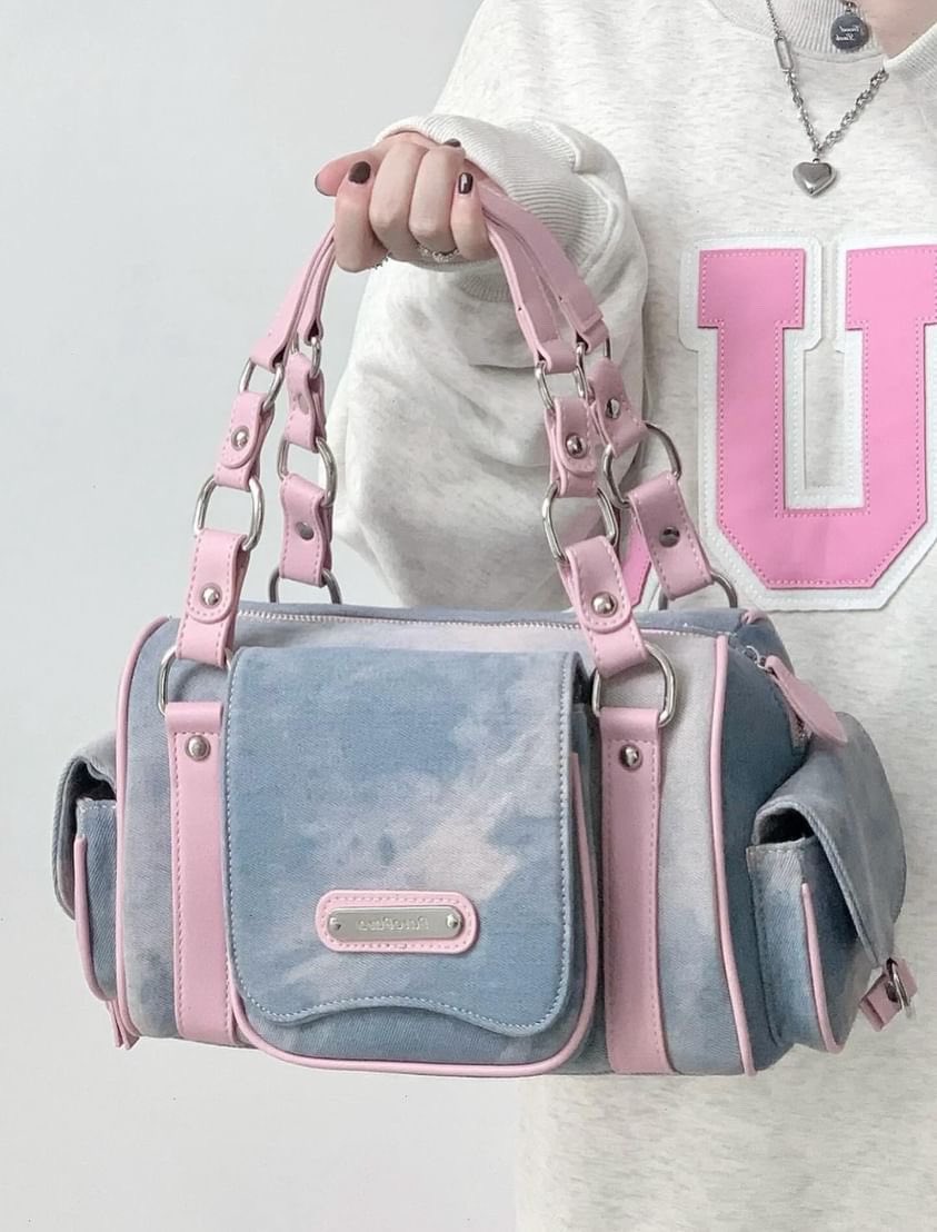 piinkimi_'s tweet photo. pretty denim bag https://t.co/d7cELGO81I
