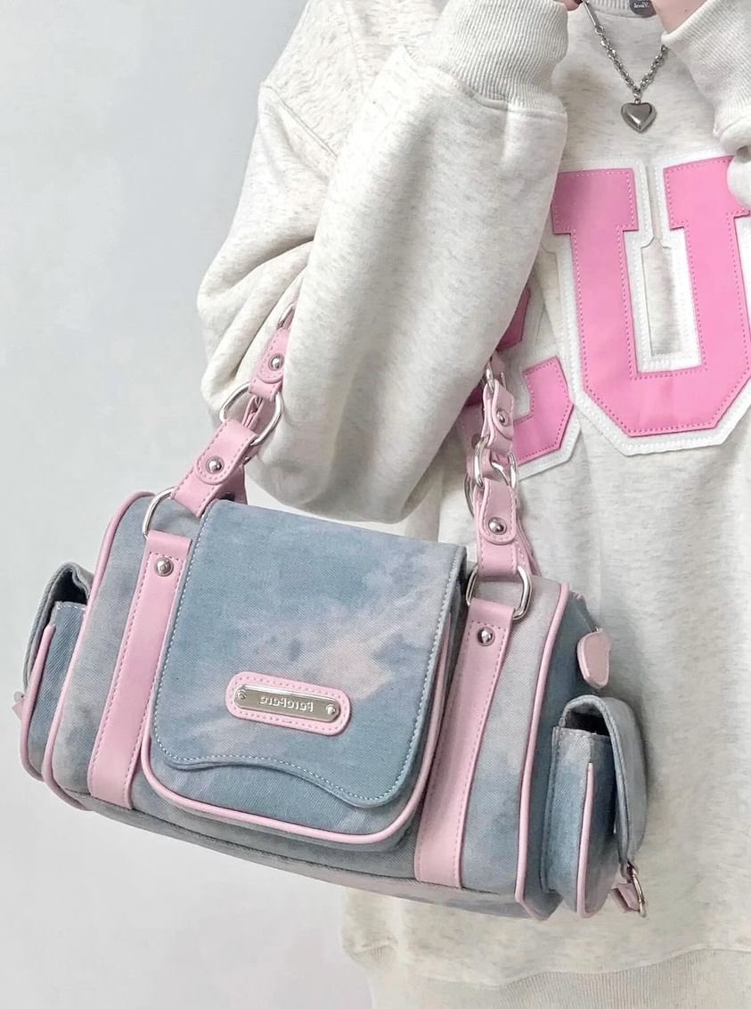 piinkimi_'s tweet photo. pretty denim bag https://t.co/d7cELGO81I