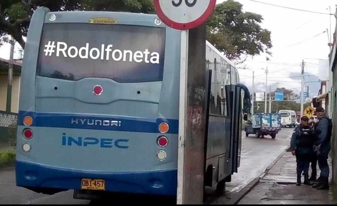 APOLOC8's tweet photo. #Rodolfoneta rumbo a su nuevo hogar. https://t.co/K63Ew1XjEz