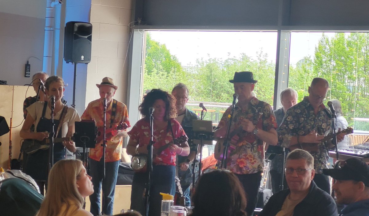 Dr_TaiChi's tweet photo. Rocking out with a eukalele band there is so much on here!!! @WITWeekend #Salford #FreeFestival #FootTapping #GreaterManchester https://t.co/ckpYrk3apr