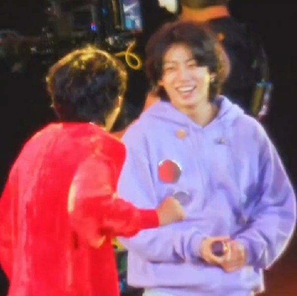 fearlessmis's tweet photo. taehyung will always be jungkook's
forever baby — a thread https://t.co/dHNh3CIATj
