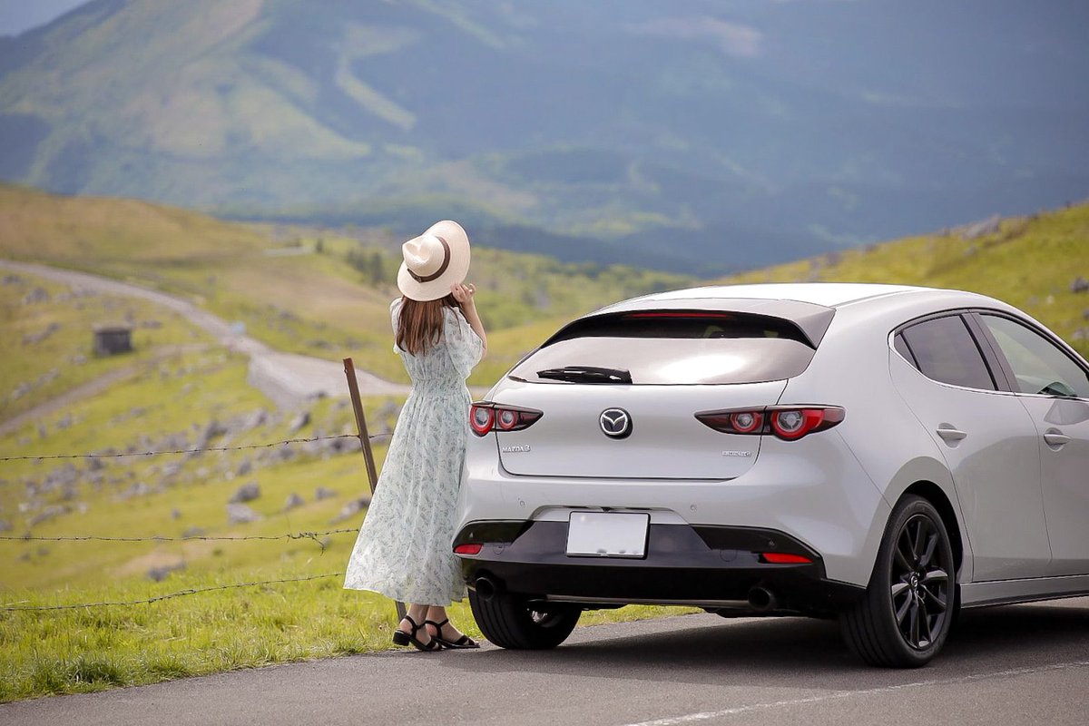 aya___axela's tweet photo. welcome to mazda3🤍
セラミックメタリック

#納車 https://t.co/EEN4ZGHaeG