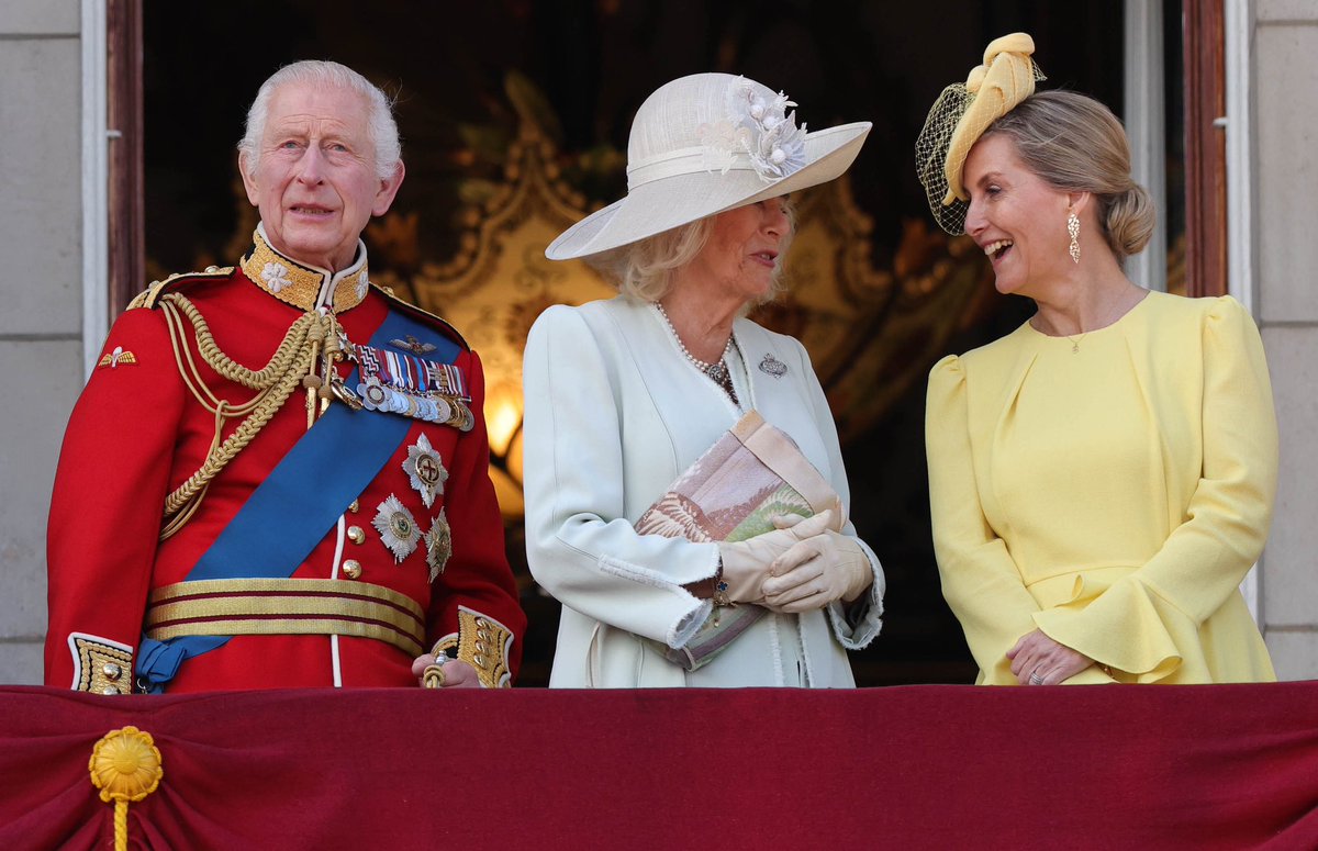 The King, Queen and other Members of the Royal Family are greeted by crowds as they gather on the balcony of Buckingham Palace to watch the traditional fly-past. 

#TroopingtheColour