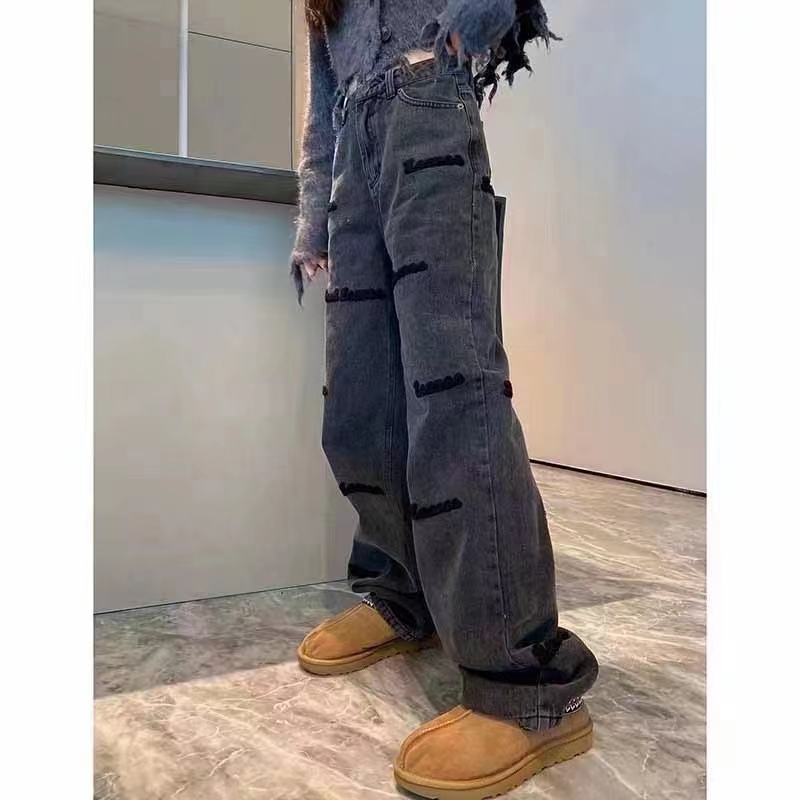 to live wonderfully and enchanting at the most happy age.