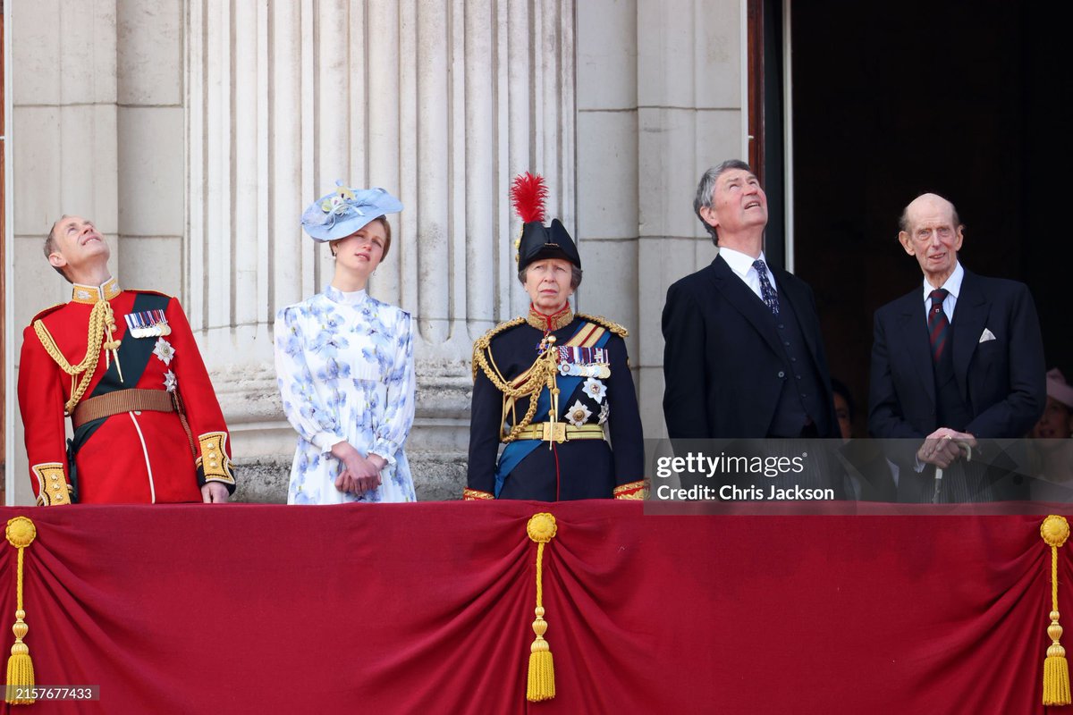 Royal_Follower tweet media