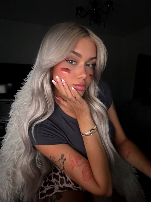 who&rsquo;s watching the European championship?👀🇩🇪 https://t.co/Zhu6pLiZ3D