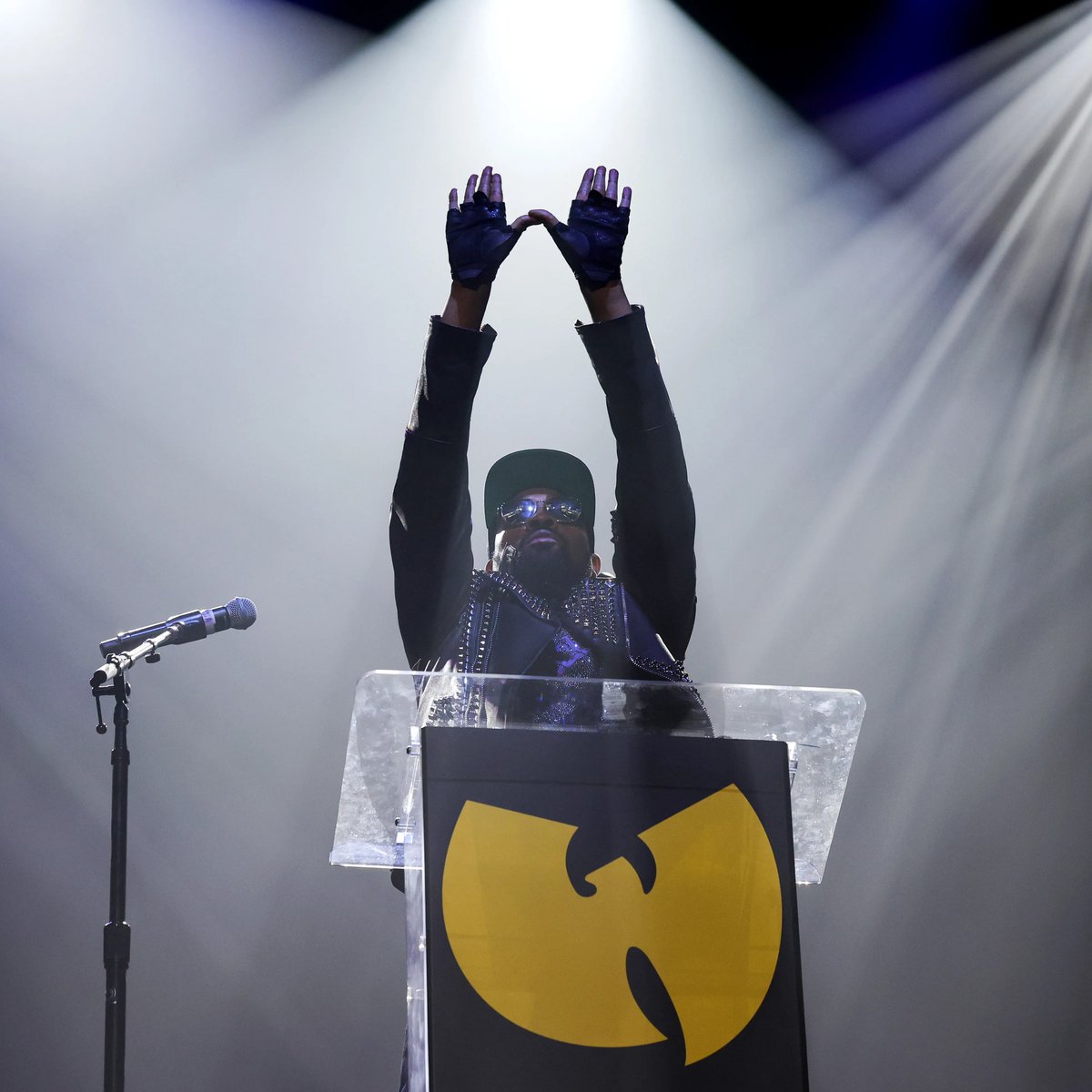 Soheil_SBabaei's tweet photo. #Wu_TangClan’s infamous #album ‘Once Upon A Time In Shaolin’ has now been turned into an #NFT.
The world’s rarest and most expensive album was their seventh studio effort, for which they released only one physical copy in 2014.
#OnceUponATimeInShaolin #NFTs #music https://t.co/a4eIO2ZVmk