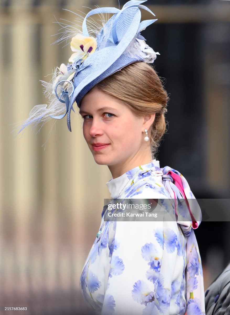 Mari_Edinburghs's tweet photo. ✨What a beautiful photo of Lady Louise Windsor attending Trooping the Colour today 💜

This hat is an absolute work of art by Jane Taylor

📸Karwai Tang/Getty https://t.co/WMMakWikoY