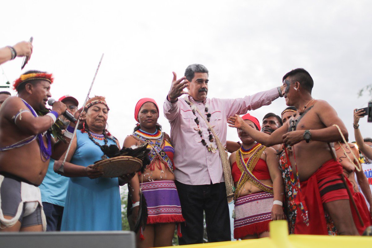 Mincyt_VE's tweet photo. #15Jun | Gobierno Nacional instalará Centro de Investigaciones Científicas para la Medicina Tradicional y Ancestral en Amazonas

Conoce los detalles➡️https://t.co/ibGA7R6B3O

#CienciaParaLaVida 
#VenezuelaPintaBonito https://t.co/YrvTXLzdxo