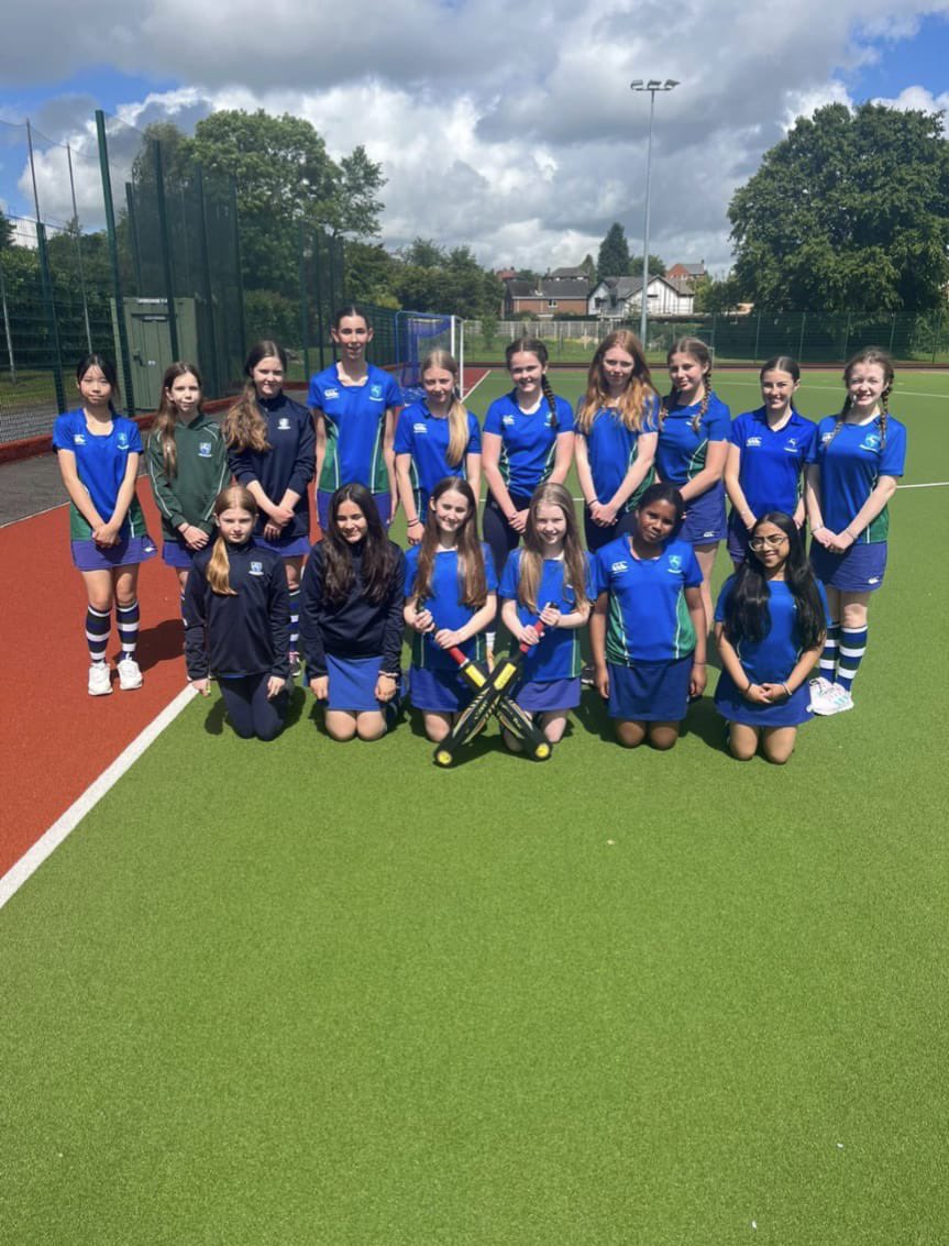 Girls Cricket 🏏 

The u12s took part in the NCU Super 8s Competition yesterday playing against Friends’ SL, Wallace HS, Strathearn and Regent HS. The girls had a fantastic time, getting to display the skills they have been developing all year. Well done! 👏