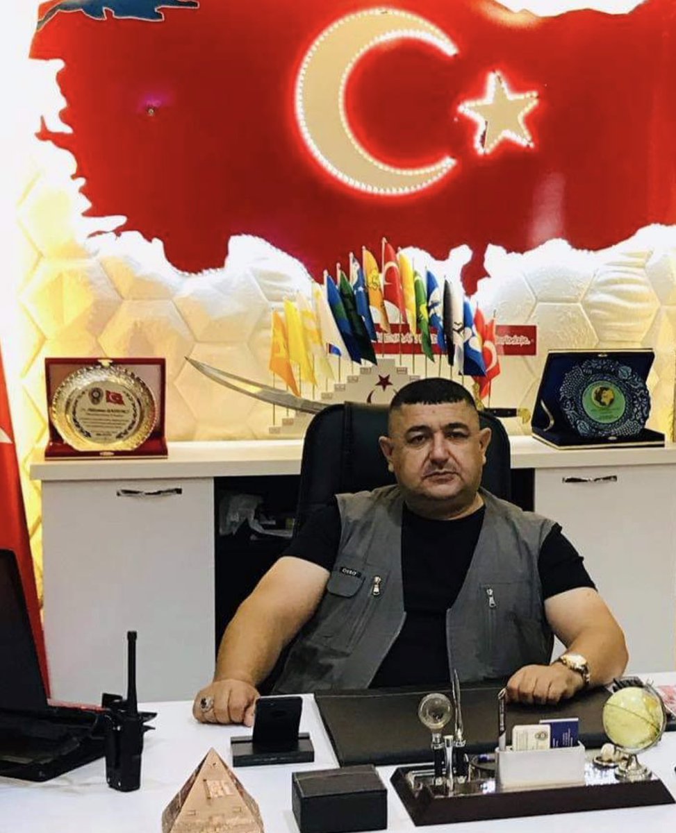 Tüm İslam âleminin Kurban Bayramı'nı en kalbî duygularımla tebrik eder, vatan için canını feda eden kahraman şehitlerimizi rahmetle yâd ediyor, şehit
ailelerimizin, gazilerimizin ve kıymetli ailelerinin de bayramını kutluyorum.
Bayramımız mübarek olsun.🇹🇷