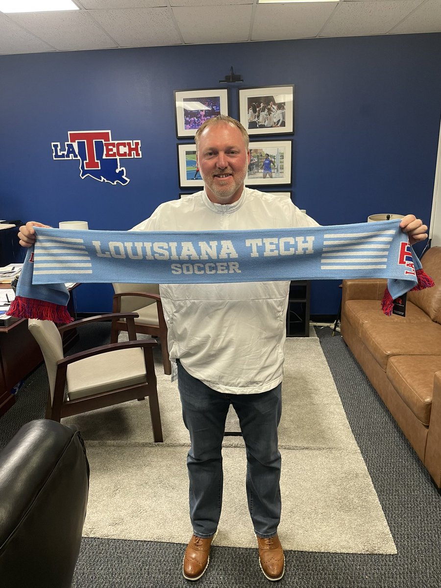 coach__stevo's tweet image. Attention @LATechSOC 🔵⚽️🔴 fans! Our new scarfs are here and will be available soon. Don’t miss out and be ready to support our program like @DrJBHenderson and @rivey35 #TopDogs #EverLoyalBe #LookingGood