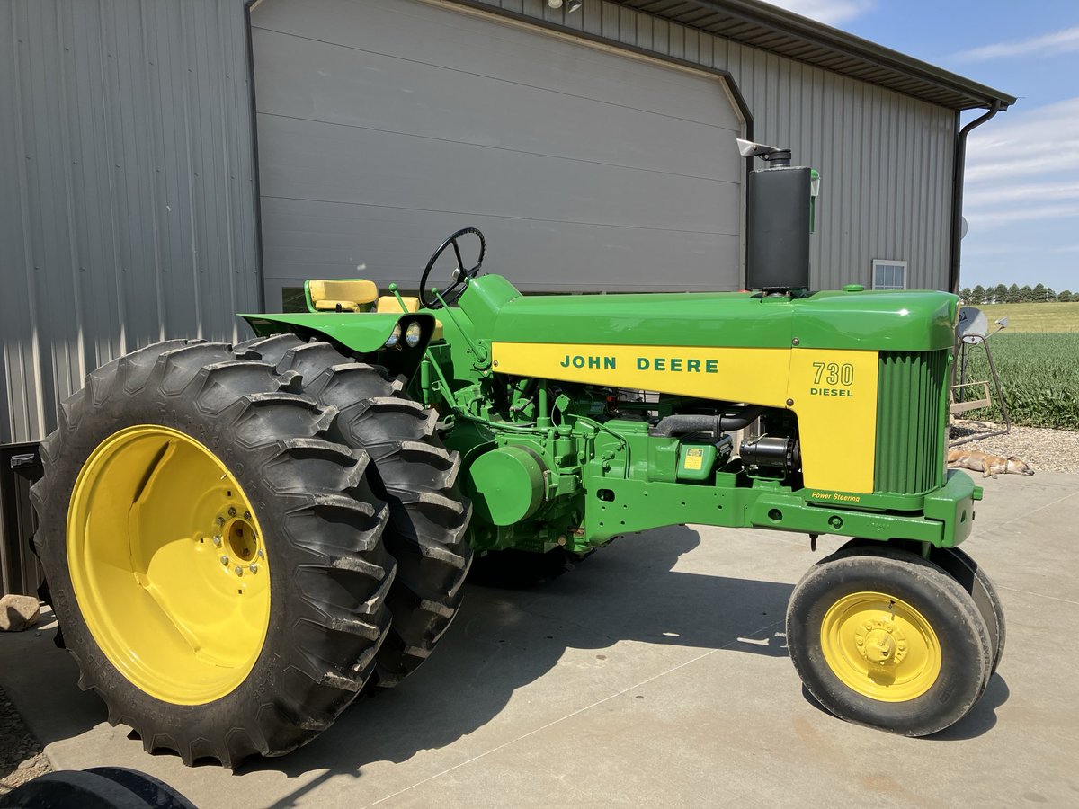 To think dad planted corn with this and a 494 up till 1985ish. And he turned out to be the best man I ever knew.  Love y pops