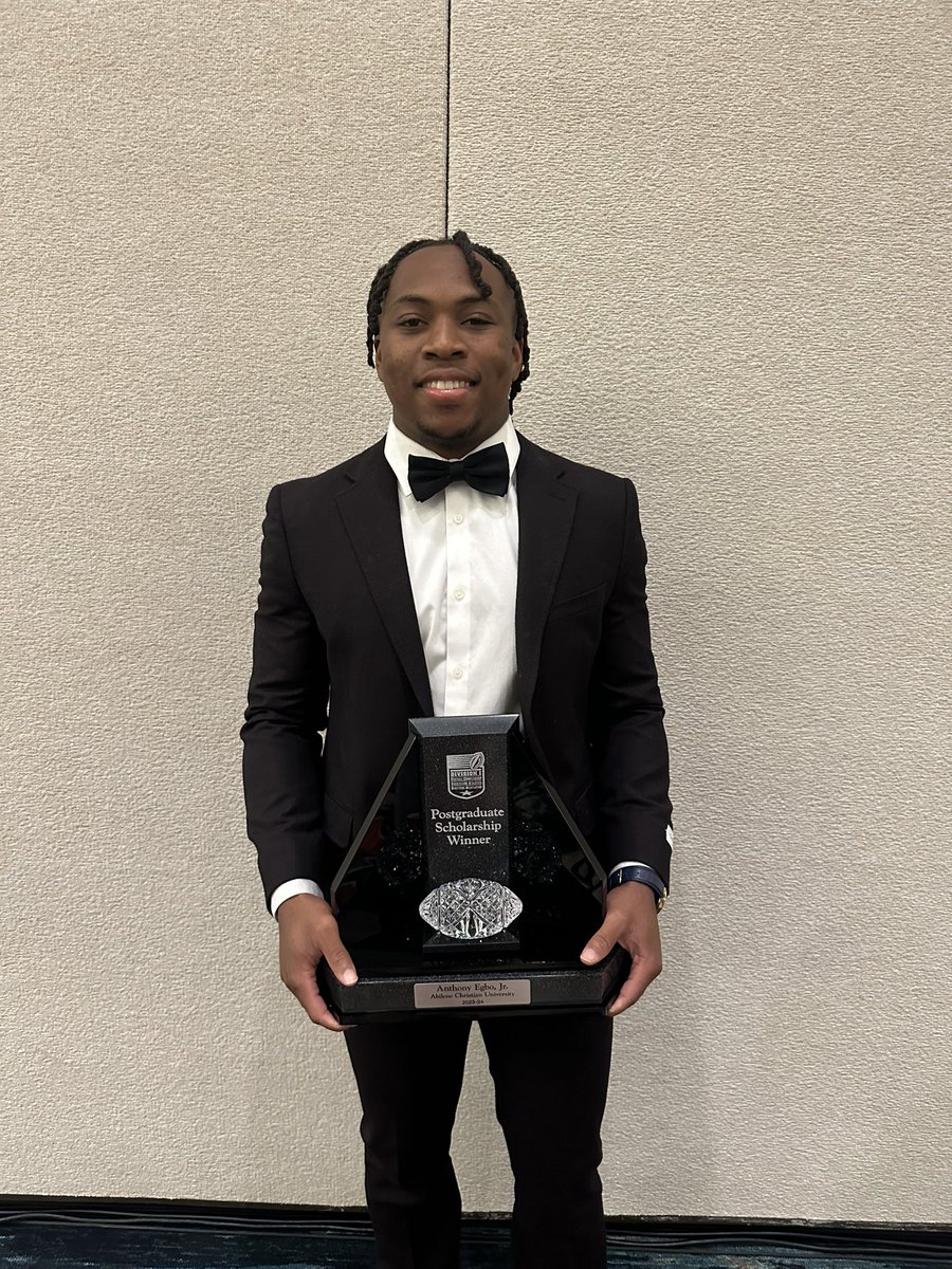EgboJunior's tweet photo. Still humbled to have received this honor.

Here’s my futile attempt to capture my story, my purpose and passion in 90 seconds.

“Here’s to continuing to ambitiously believe and helping others to do the same” https://t.co/uAHNKkZTE4