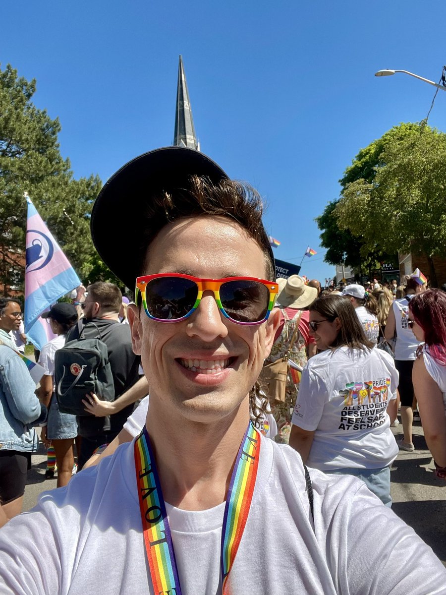 MBaici's tweet image. Happy Pride.  #onted #InspirePrideYRDSB #YorkPride @2SLGBTQIERG @yrdsbinclusion @YRDSB @osstfd16t_ot @osstf