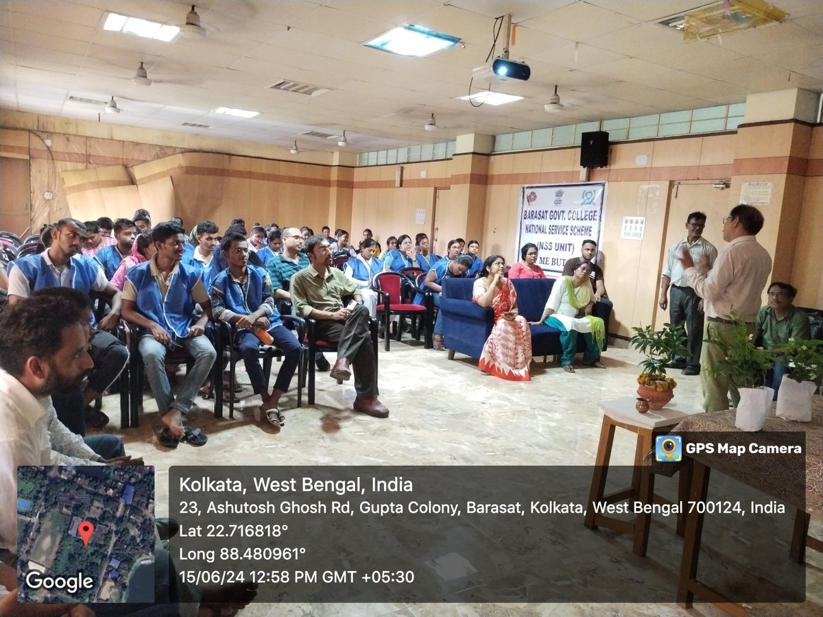 nssbgc_unit's tweet photo. #NSS Unit of #Barasat Govt. College in collaboration with 'Environment Protection &amp; Nature Cell'(BGC) observed #worldenvironmentday‌ &amp; organized awareness programme on it on 15.06.2024. 

47 NSS volunteers were present in this programme

@rdnss_kolkata 
@_NSSIndia  
@YASMinistry https://t.co/YOzIwQ4nZX
