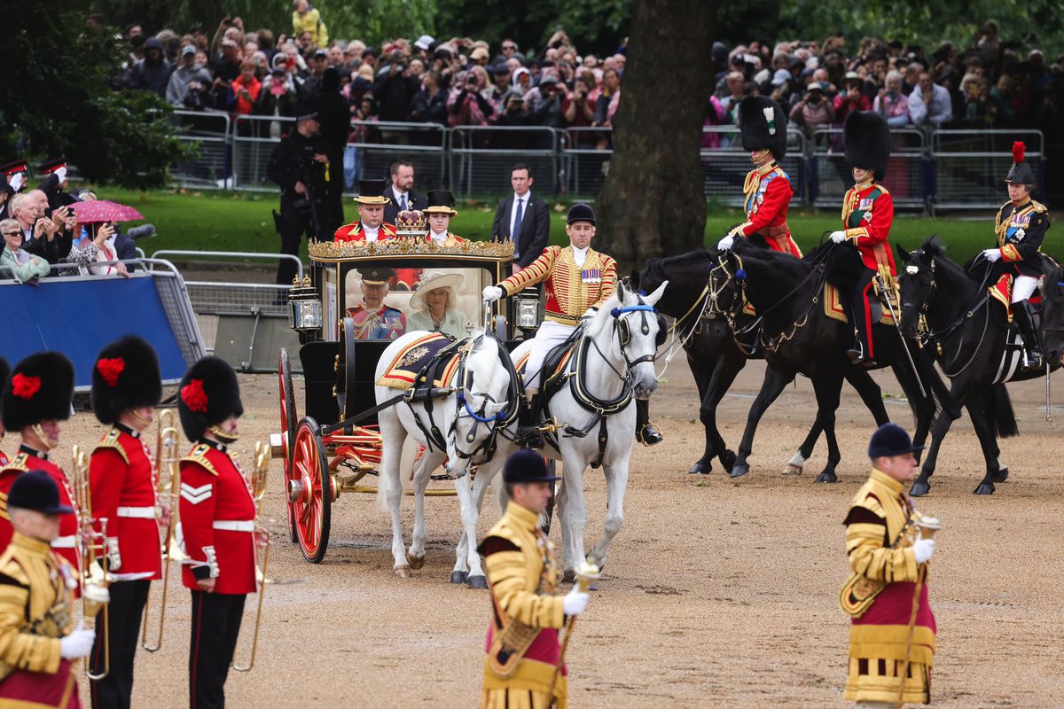 Rishi Sunak tweet media