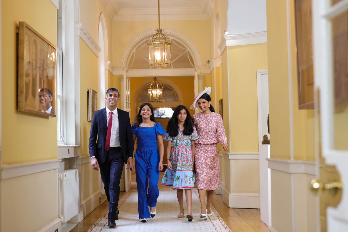 Rishi Sunak tweet media