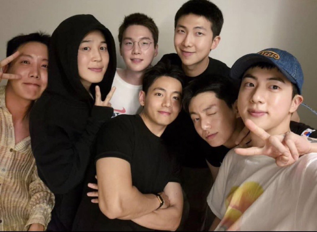 YO😭😭😭😭😭😭😭😭😭😭