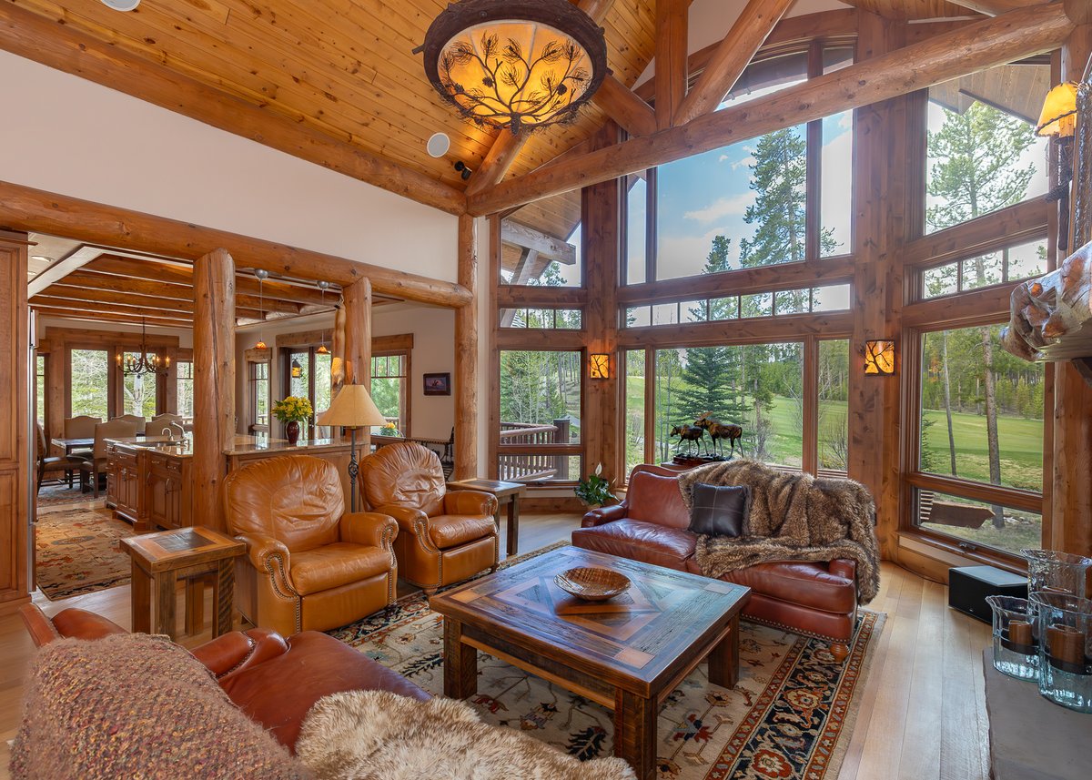 johnsandsays's tweet photo. Welcome to 105 Lolly Lane. This breathtaking 4-bedroom, 4.5-bathroom custom home in the Fairways at Pole Creek is a true masterpiece that can't be recreated today for the sale price and is being sold fully furnished. 

@polecreekgolfclub #remax #johnsandsays #remaxpeaktopeak https://t.co/UlXFx3HNmy
