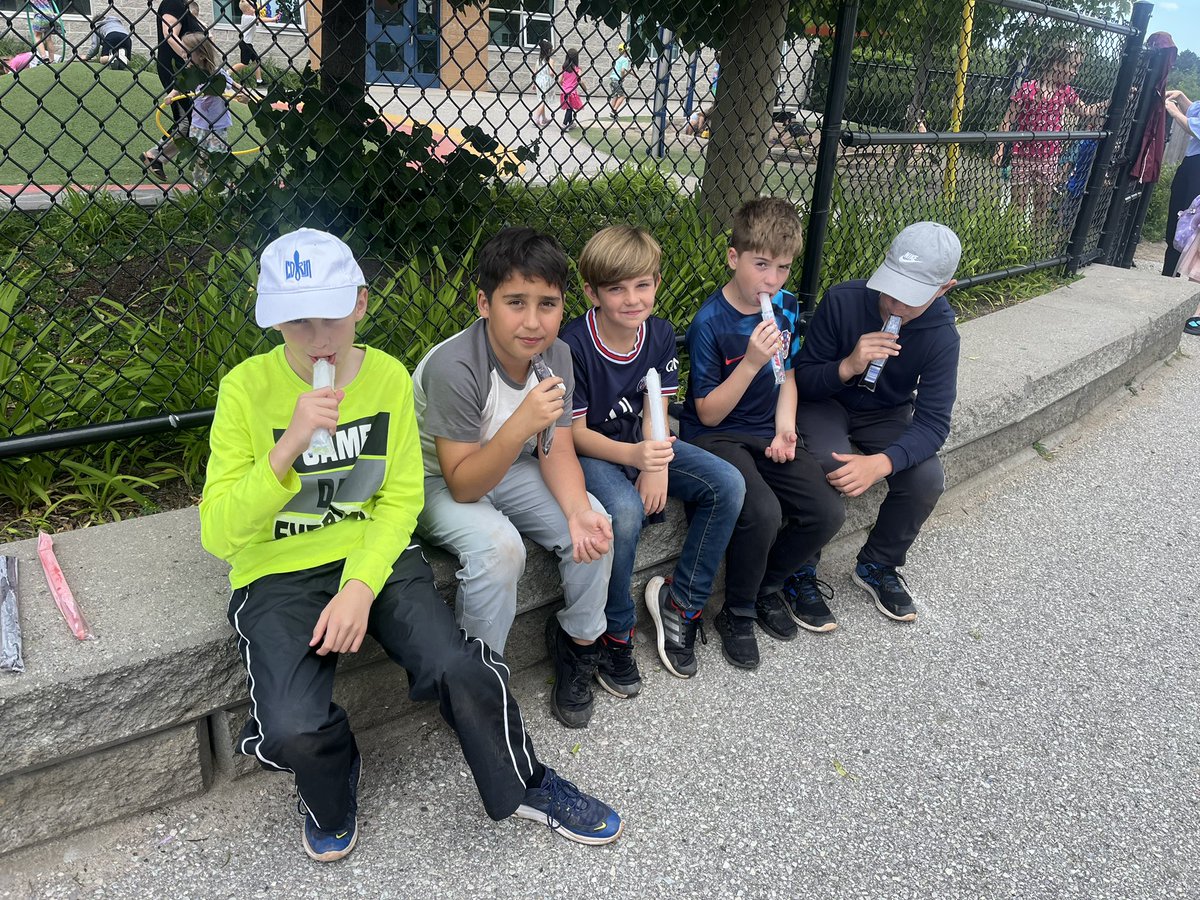 Much deserved freezes after all the hard work at <a href="/DPOutdoorEd/">Silver Creek Outdoor Education Centre</a> <a href="/StSofia_DPCDSB/">St.Sofia_DPCDSB</a>