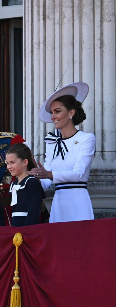 TigTagXX_nikita's tweet photo. #MotherFirst #PrincessCharlotte #PrincessofWales🫶🏽
#TroopingTheColour24 https://t.co/p6KUD0KwIS