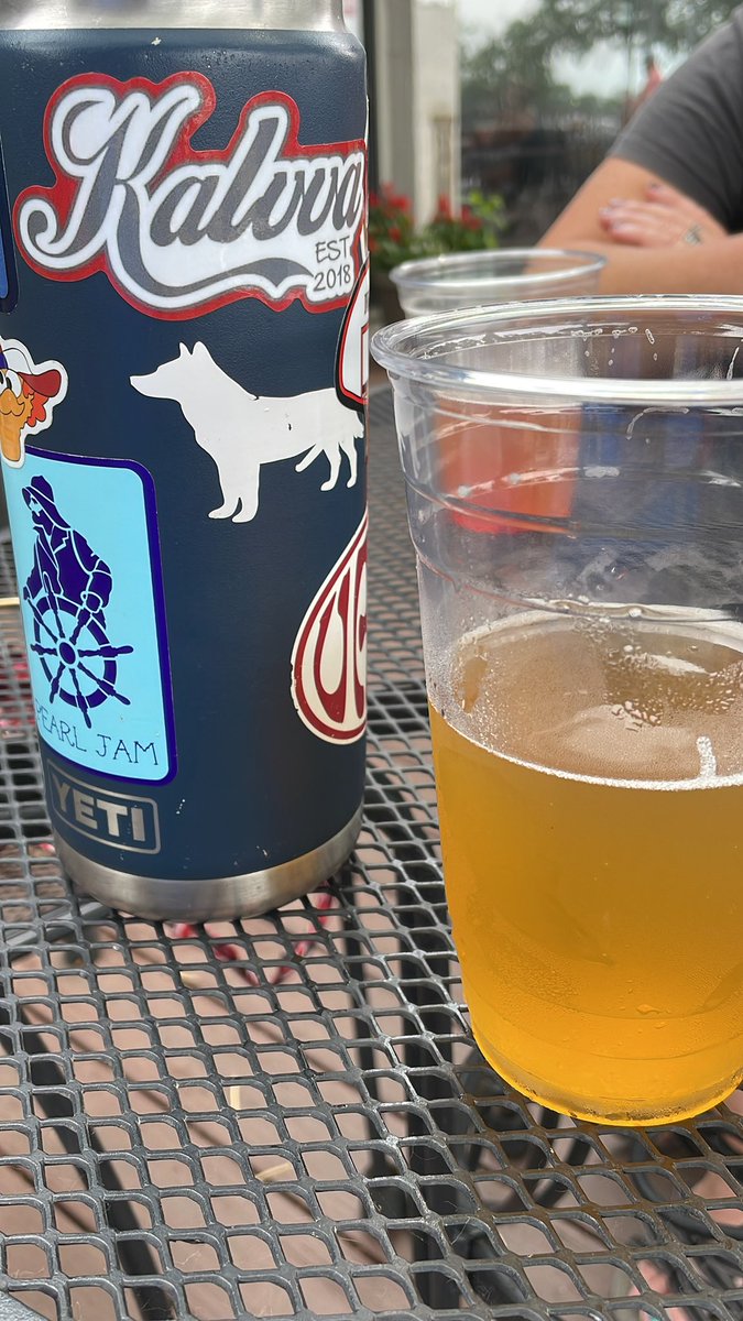 mwscramblers's tweet photo. A little pre lunch patio #108ing. #kalvaa @kalvvaapparel #5leggeddog @FrontStreetBrew #farmersmarket https://t.co/s7Bes96q7Z