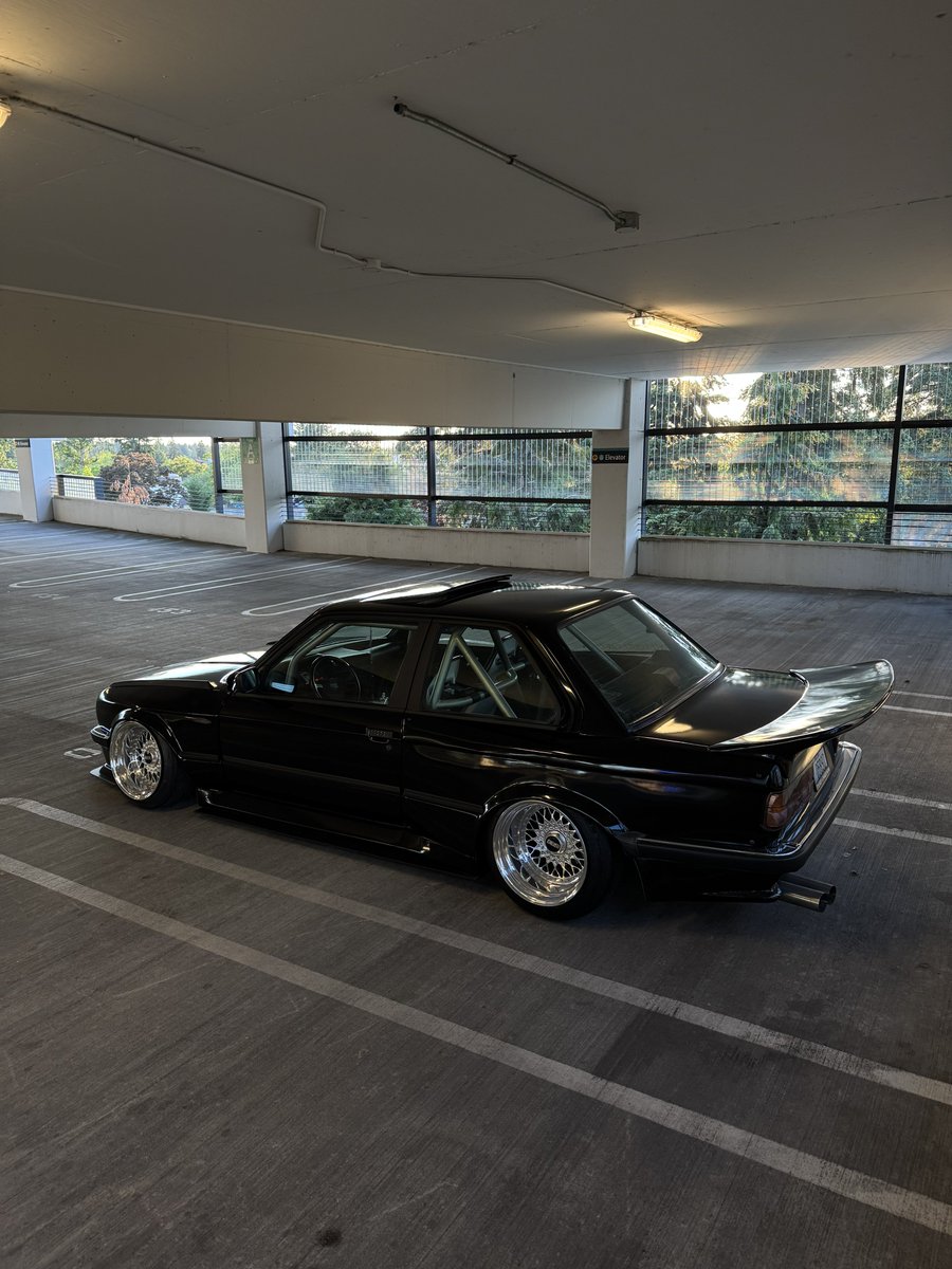 karm (@karmenntrebolo) on Twitter photo 