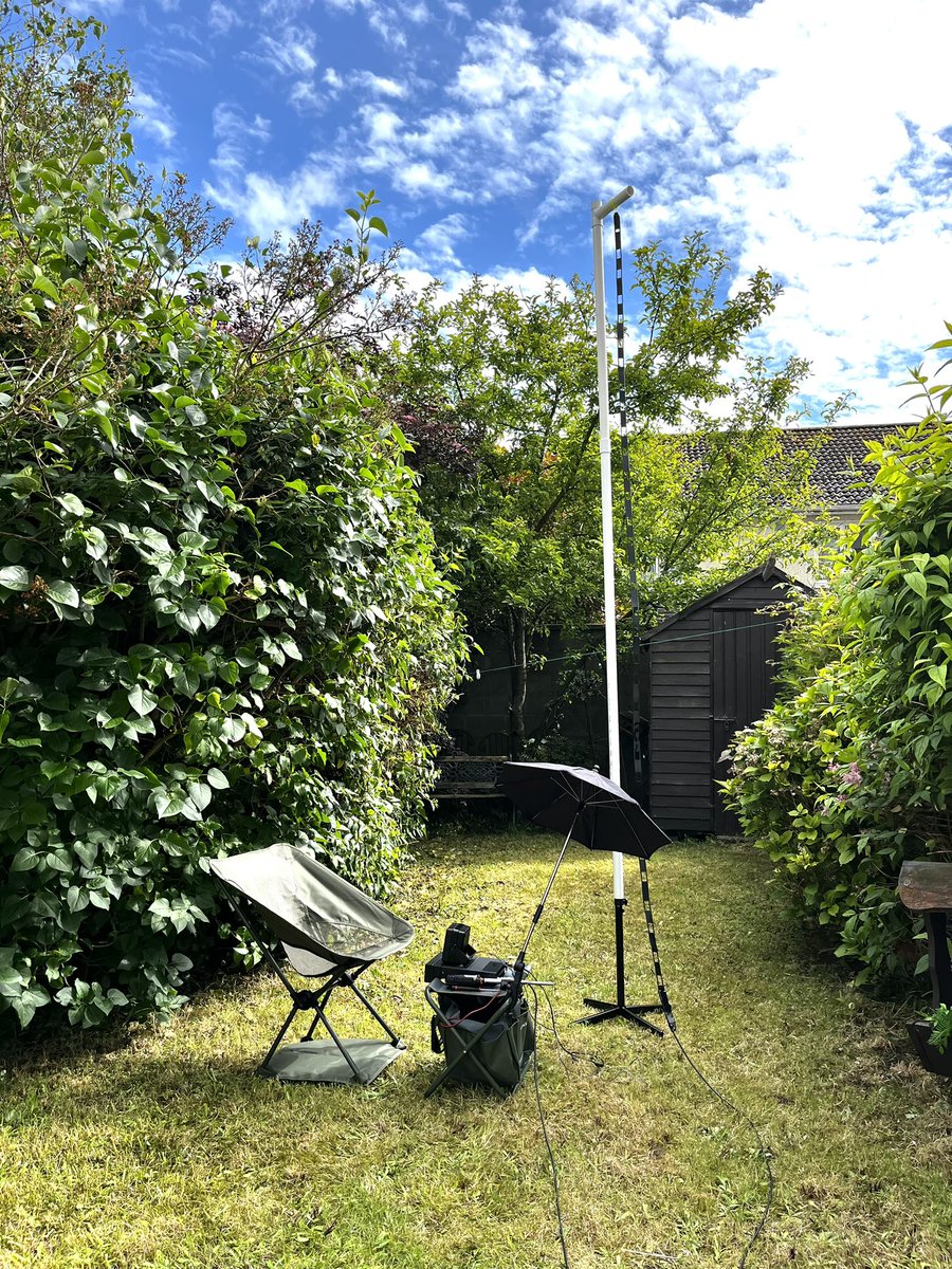 seargnews's tweet photo. “C’mon open 4m band”. 
No joy. 
No reception from the local 4m repeater. 😔
At least the sun shined. 
#Amateurradio #Hamradio #70MHz #SWL https://t.co/6ZoOGj5khH