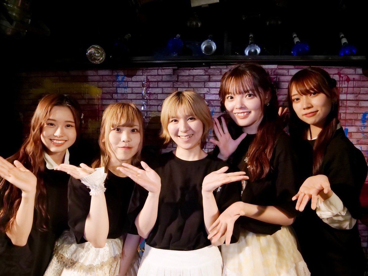 アイドルステージコラボ企画にてご出演頂いた皆さんと

歌唱曲
DIVEDEEP / メッセージ

ANOMALY 心乃音さん <a href="/anomaly_konone/">心乃音</a> 
MeeL 山口成美さん @narumi_MeeL 
          高倉実咲さん @misaki_MeeL 
Dear Princess 夢乃りんねさん <a href="/rinne_DearPri/">夢乃りんね〖DearPrincess〗</a> 

ForSomeOneProject運営より 木嶌涼乃 <a href="/k_suzuno_/">木嶌 涼乃</a>