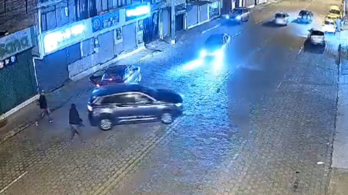 Amarilloesbsc's tweet image. 🔴 #Secuestros y #robos preocupan a #Los_Chillos, en #Quito. Amenazas de bomba, robos a camiones blindados y estafas generan alarma entre sus habitantes. #Seguridad #Ecuador #NoticiasEcuador