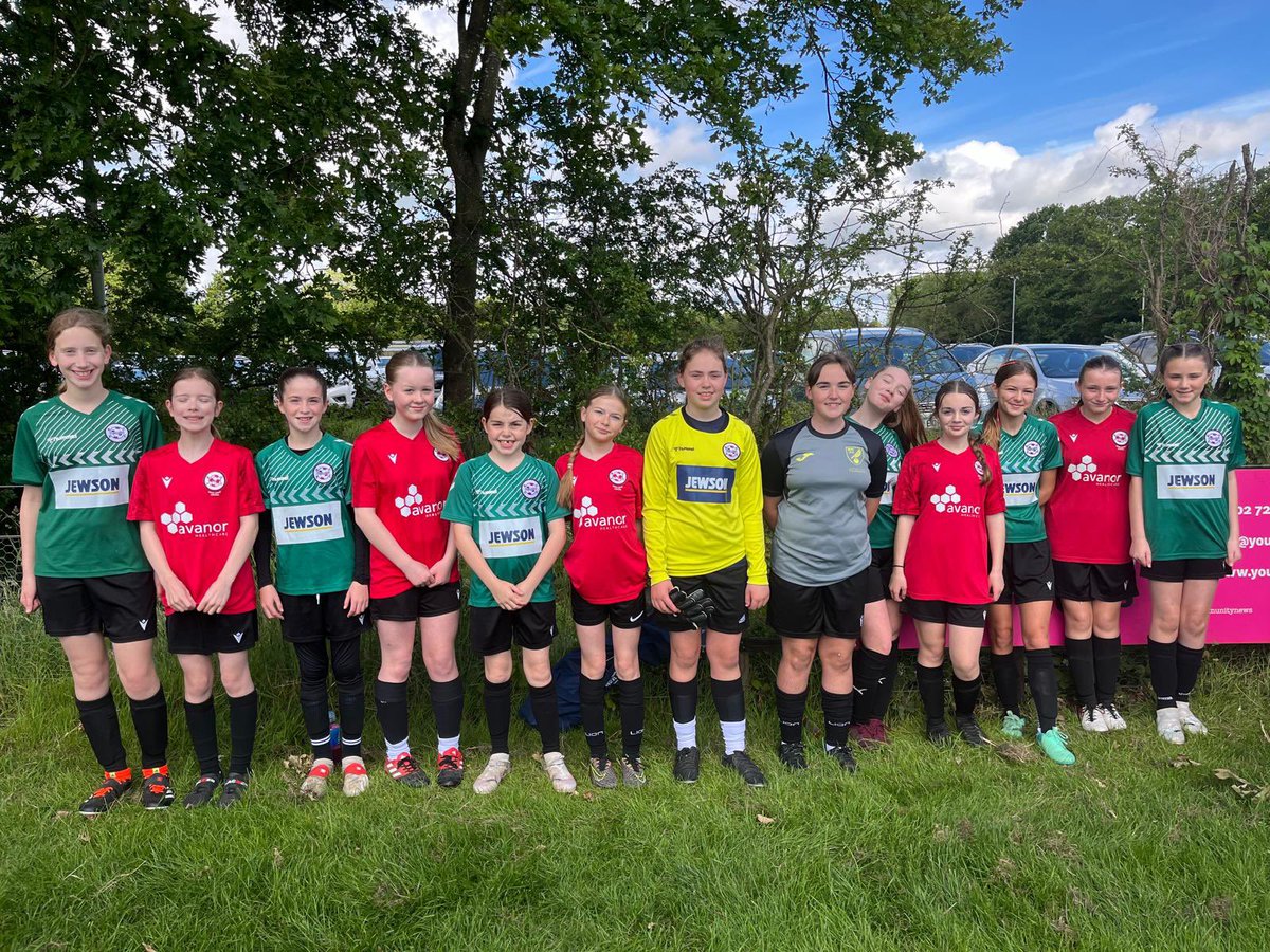 Blofield Utd Youth FC U13 Girls 🖤❤️⚽️ tweet media