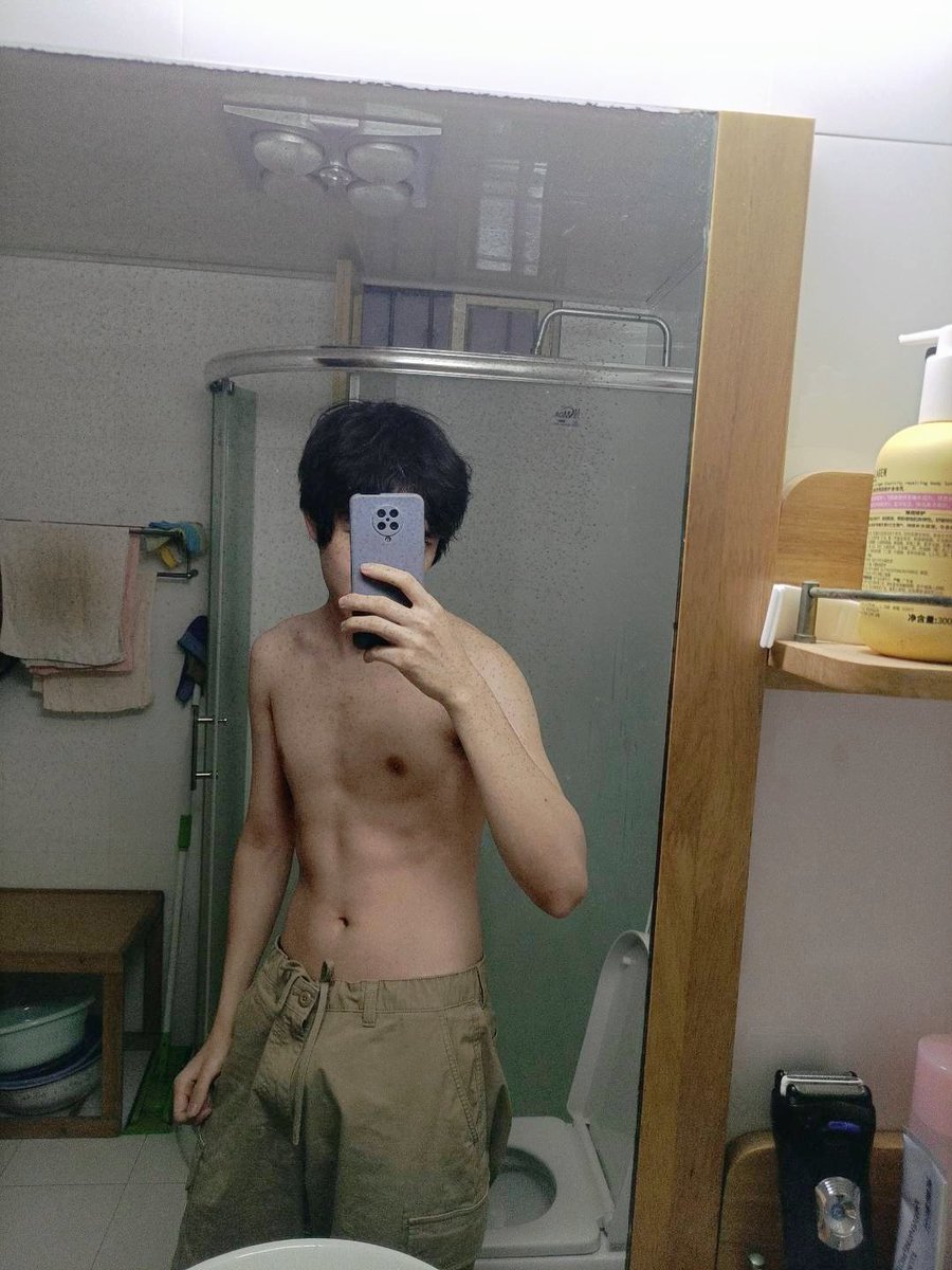 小玲 tweet media