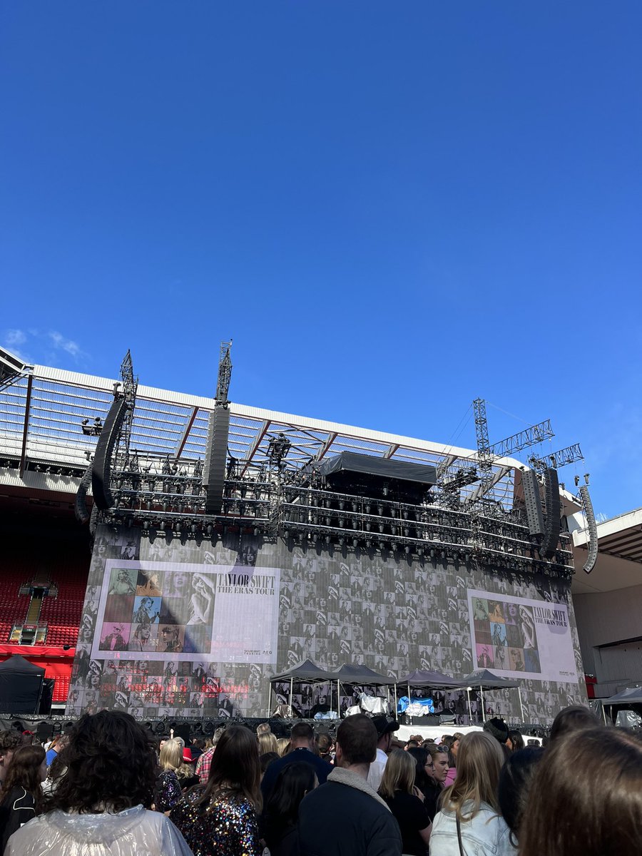 nobody here knows i’m taylorreviews