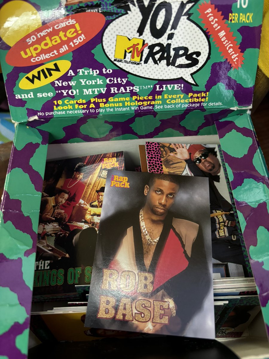 Tagging along w my daughter to the vintage shop, and who do I find sitting right on top of the pile of Yo! <a href="/MTV/">MTV</a> Raps cards? <a href="/Robbasemusic/">Rob Base</a> <a href="/marchxness/">March Second Chanceness 2025</a>