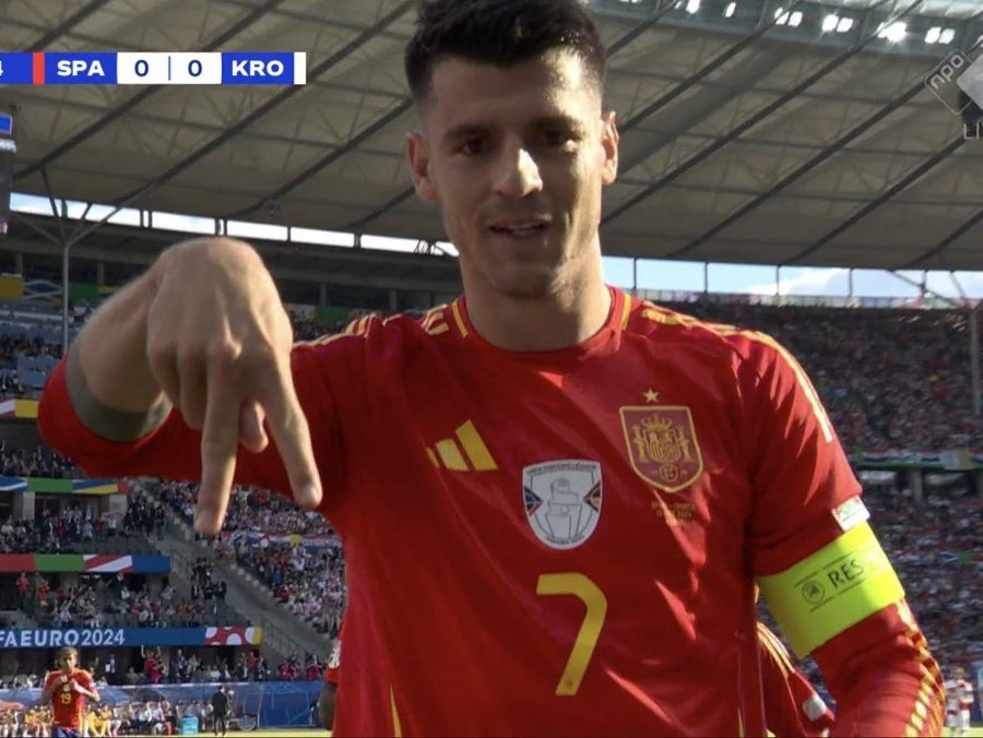 frabigol's tweet photo. 16 años, titular en su selección y gol en el primer partido de la Eurocopa, y pensar que a Demichelis le da ansiedad poner a Mastantuono.

Lamine Yamal. 💎✨️ https://t.co/F0cyUrkQFX