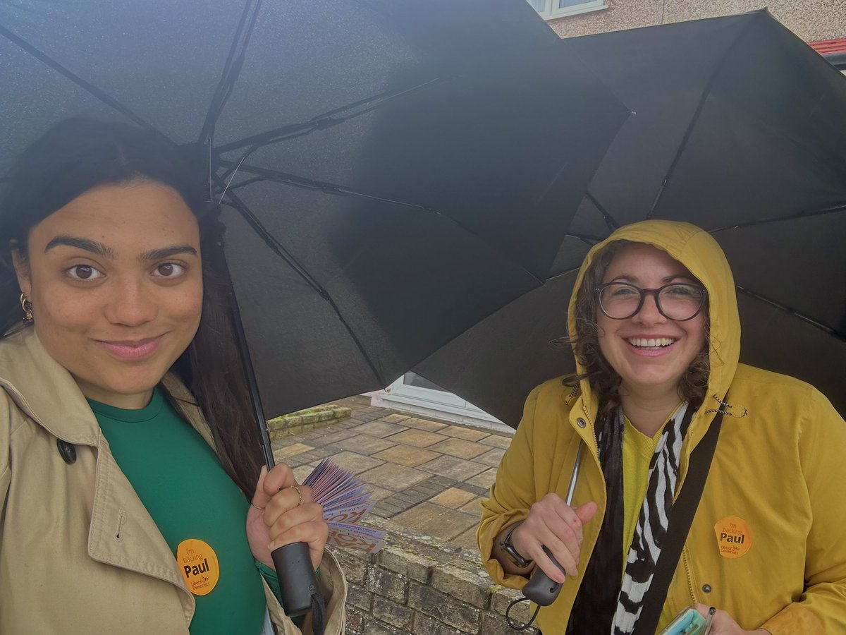 “It’s a summer election” they said. “We’ll be campaigning in nice weather” they said. ☔️🔶